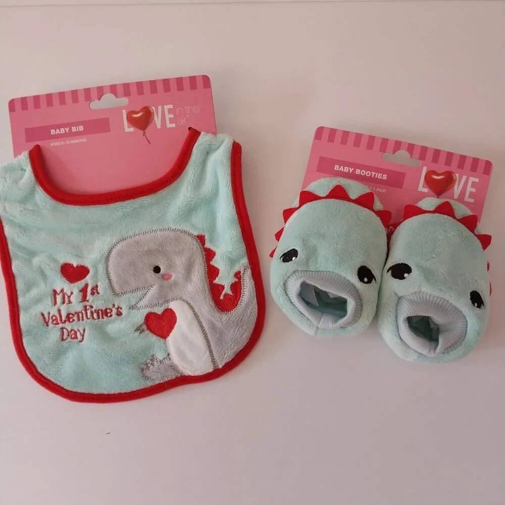 NWT My 1st Valentine's Day Dinosaur Bib and Booties